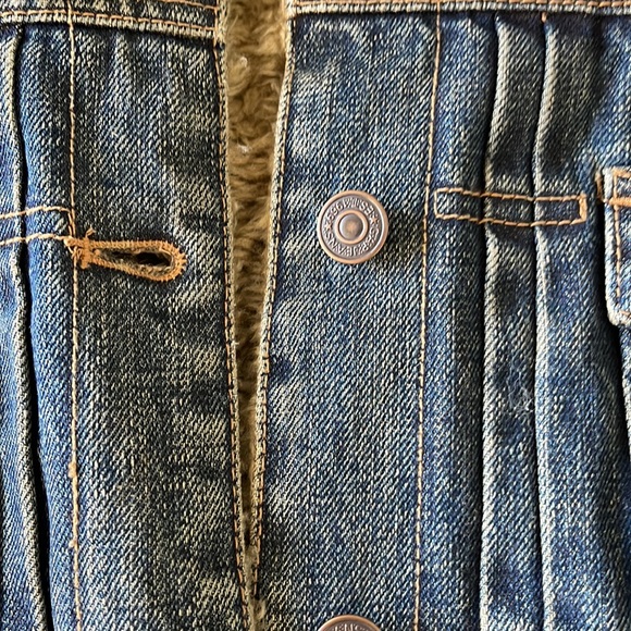 GAP Vintage Faux Fur Lined Denim Jacket Y2K - Picture 3 of 13